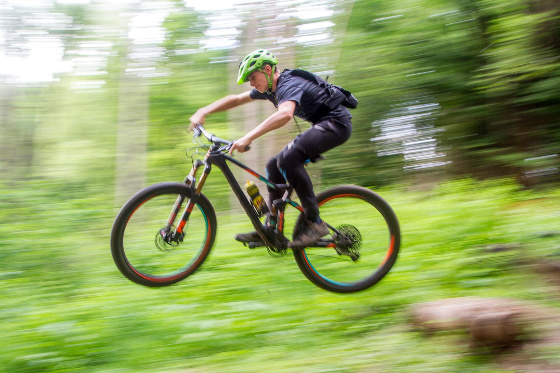 Fahrtechnik - Wheely, Bunny Hop, Springen & Co [6/6]